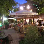 Rosati מלון קיוזי