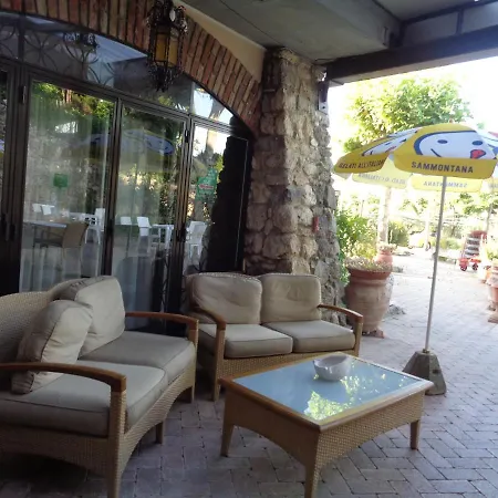 Hotel Rosati 3*